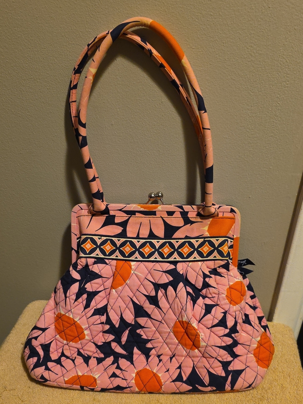 Vera Bradley- Quilted Pink Floral Shoulder Bag - Inv.532